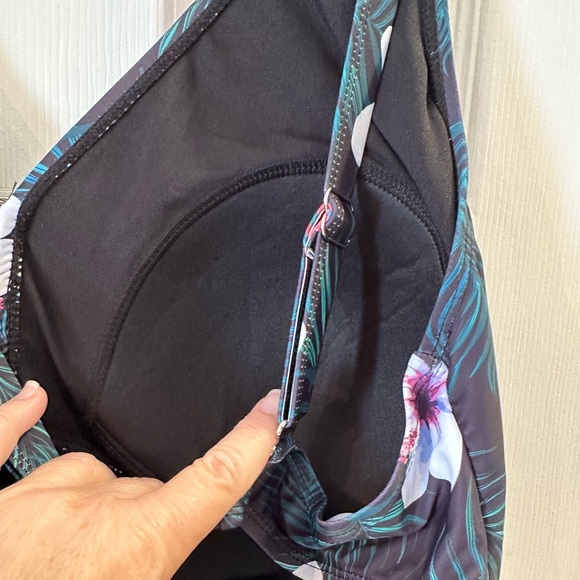 Pretty black & floral Swim dress Swimsuit sz 20W~Nwt’s - Picture 3 of 7